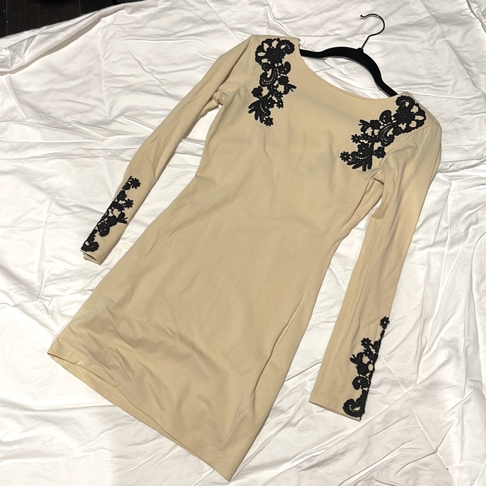 MOTEL ROCKS Gina Bodycon Dress Ivory/Black Lace S NWOT *As Seen On!* - Picture 3 of 6